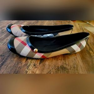 Burberry Vintage Women's Flats Size 41/9.5